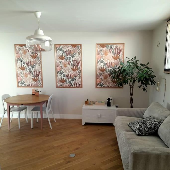 Apartament Joli Studio Avec Stationnement Gratuit Dans La Rue Le Mans Zewnętrze zdjęcie